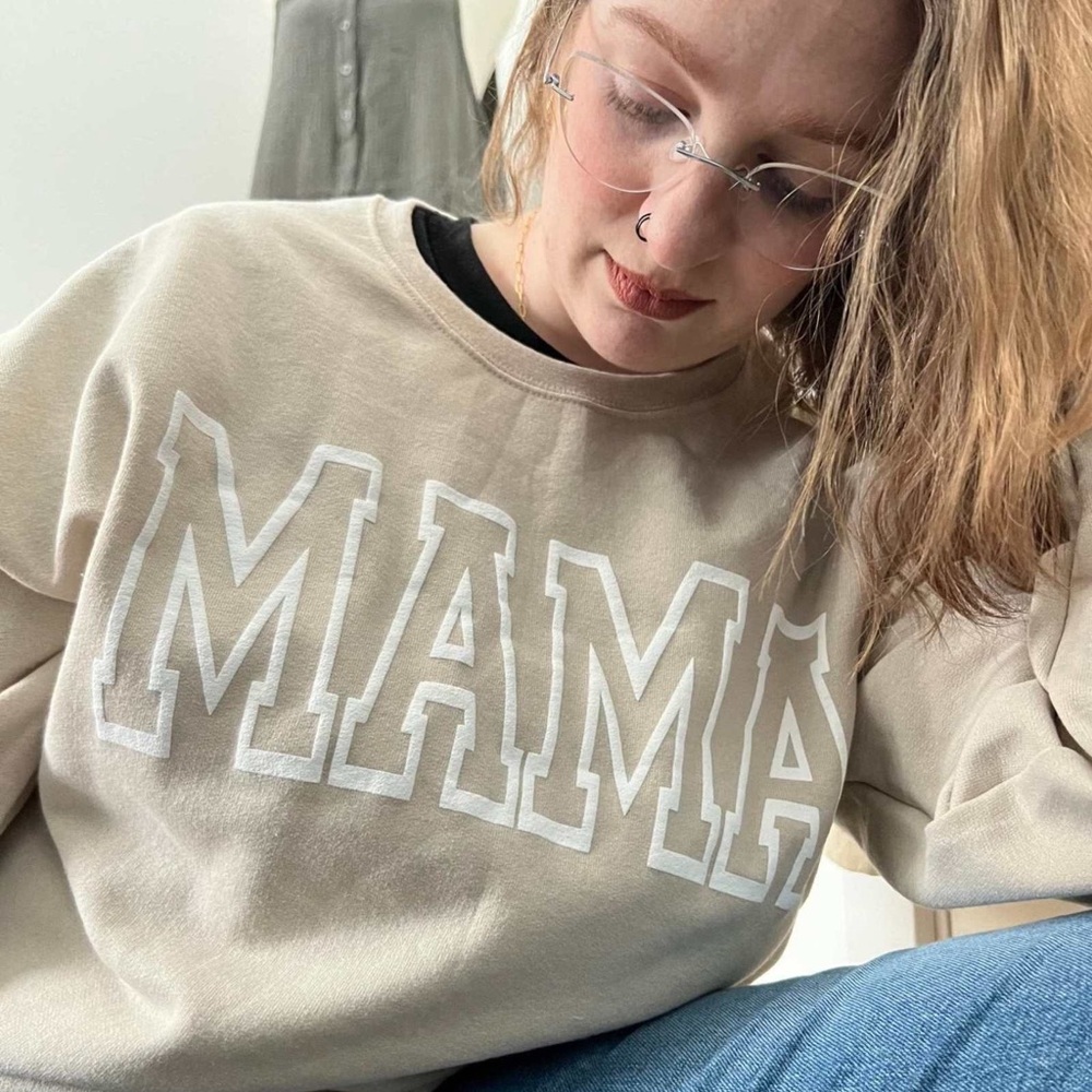 Beige 'MAMA' Sweatshirt